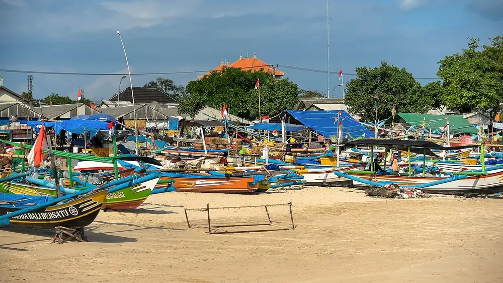 Grilled fish straight from the market — Jimbaran (Kedonganan), Where to ride from Balangan