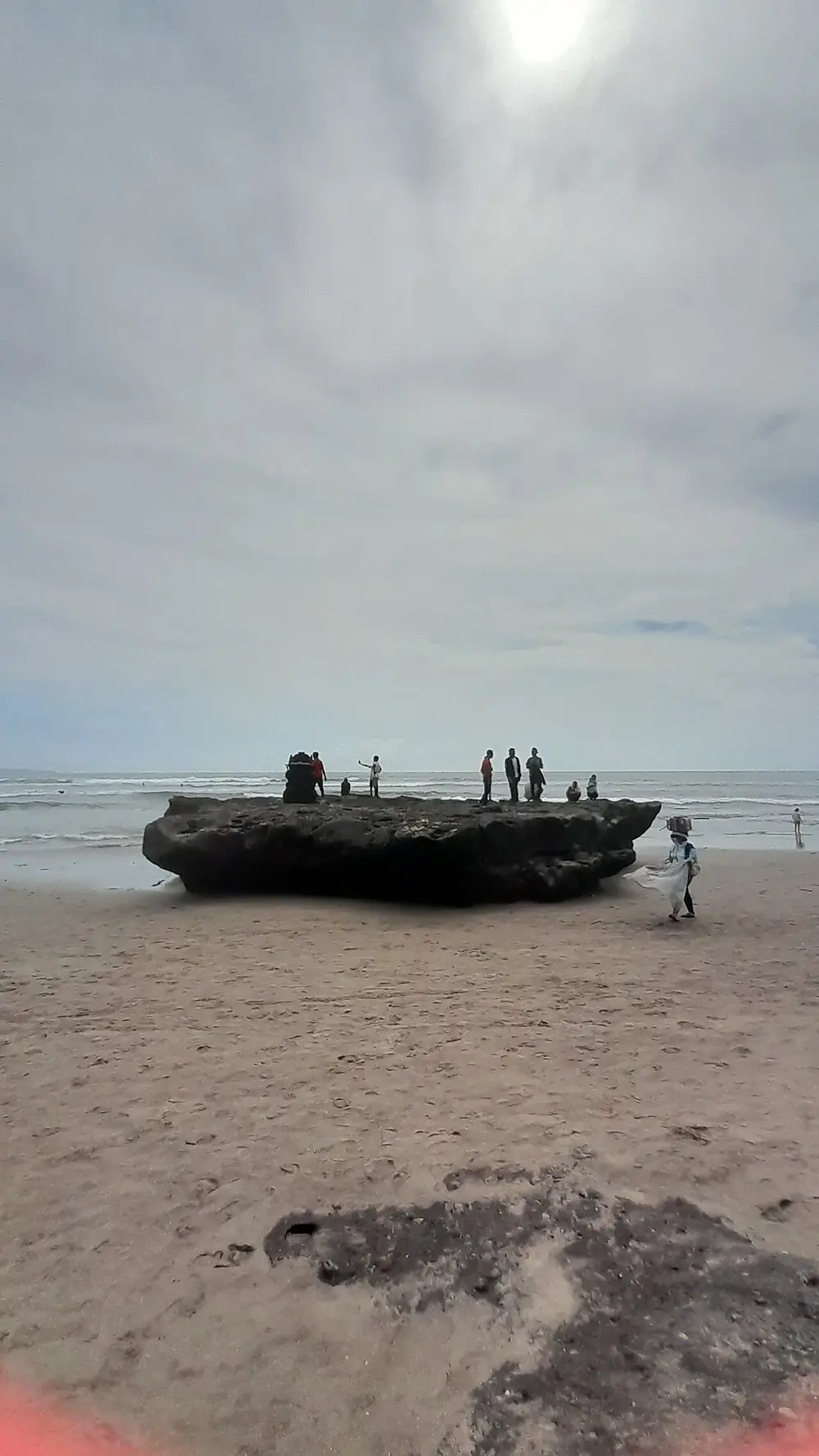 Surf and cafés all along the beach — Canggu (Batu Bolong), Where to ride from Pererenan