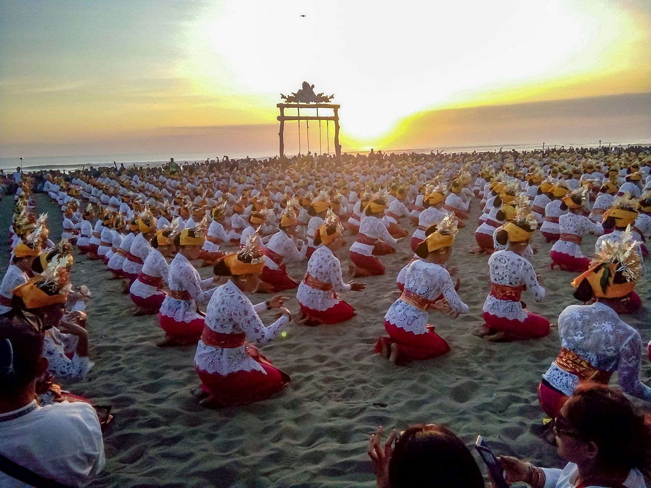 Suasana beach club di Petitenget, 5 menit dari Seminyak