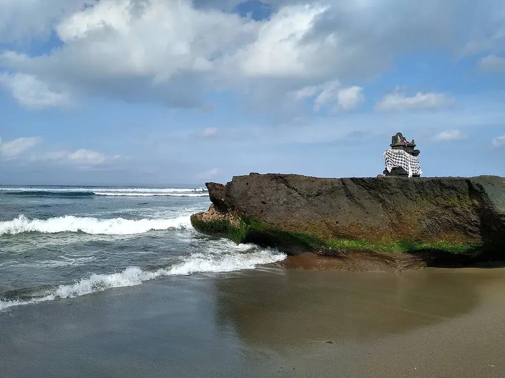 Surf and cafés all along the beach — Canggu, Where to ride from Seseh
